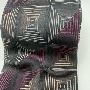 Geoffrey Beene Gray and Pink Geometric Tie 100% Silk